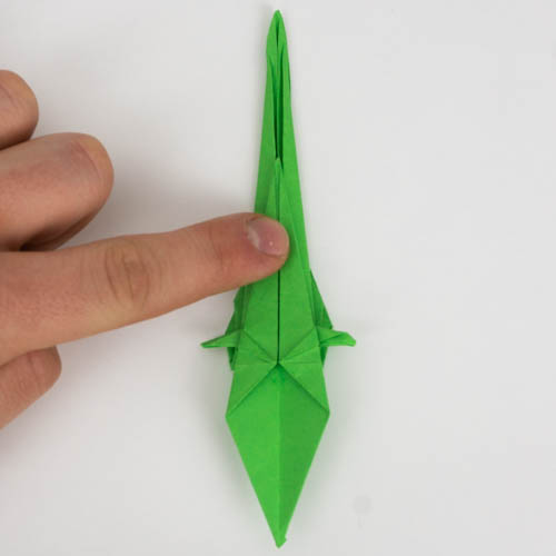 Der Origami Papagei, wenn er auf die andere Seite gewendet wurde.