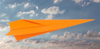 Altbewährter Pfeil Altbewährter Pfeil - Schnelles Papierflieger falten Anleitung